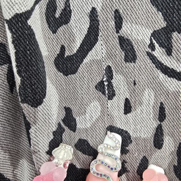 Hue Women's Stretch Leopard Cheetah Print Pull On Jeans Jeggings Size Small‎ - Picture 6 of 7